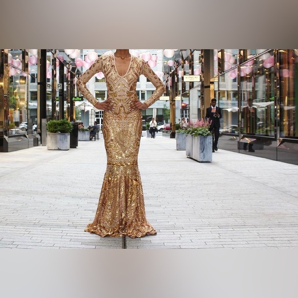 Elegant Prom Dress - Picture 4 of 5